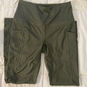 Green workout leggings.